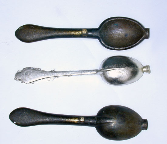 A Bronze Dog Nose Spoon Mold 