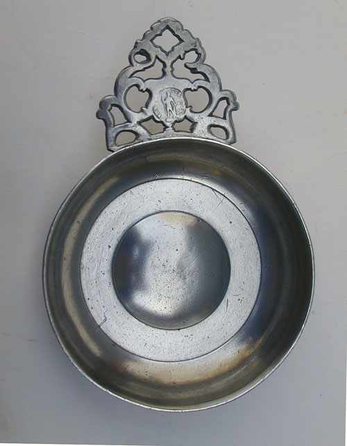 An Edgar Curtis & Co. Export Pewter Porringer