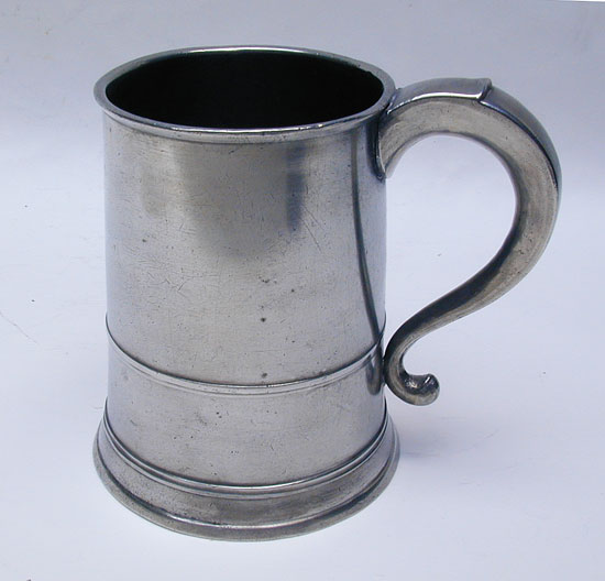Unmarked Connecticut Quart Pewter Mug