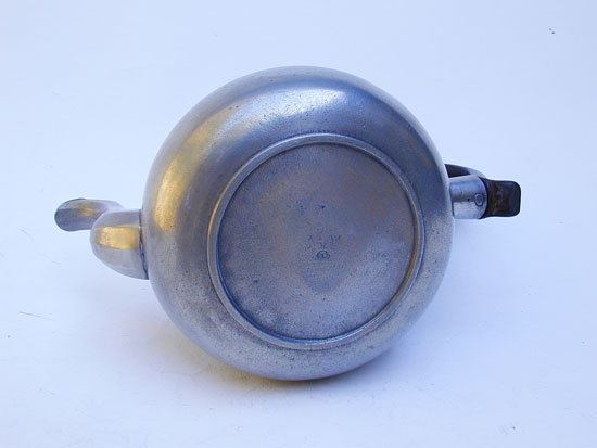An Export English Pewter Teapot by Richard & Thomas Hale
