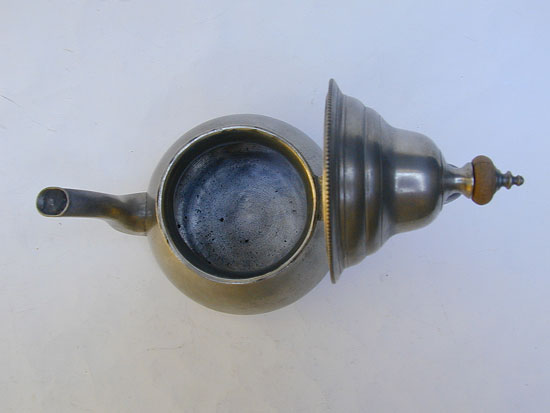 An Export English Pewter Teapot by Richard & Thomas Hale